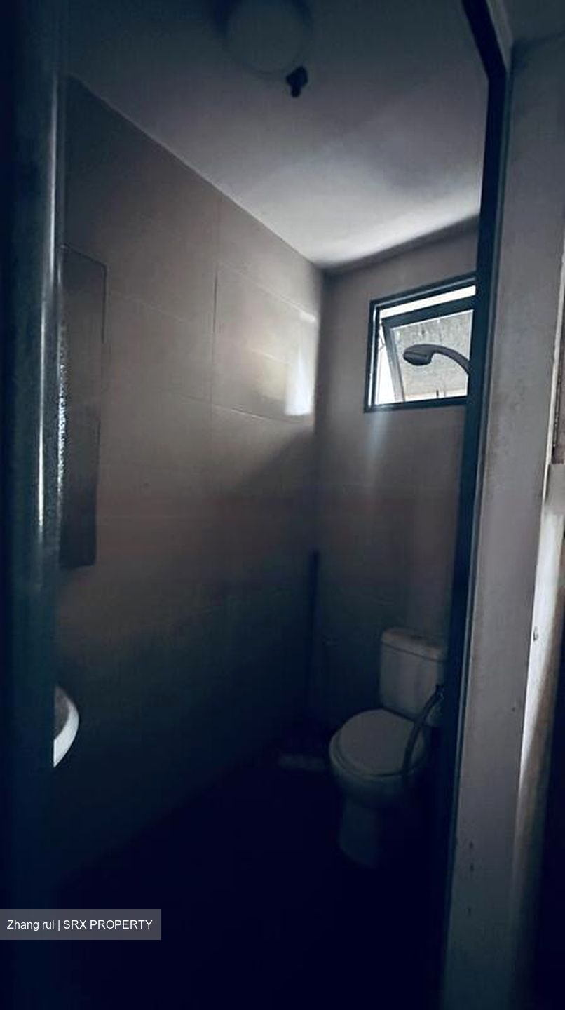 E9 Premium (D27), Factory #468155391